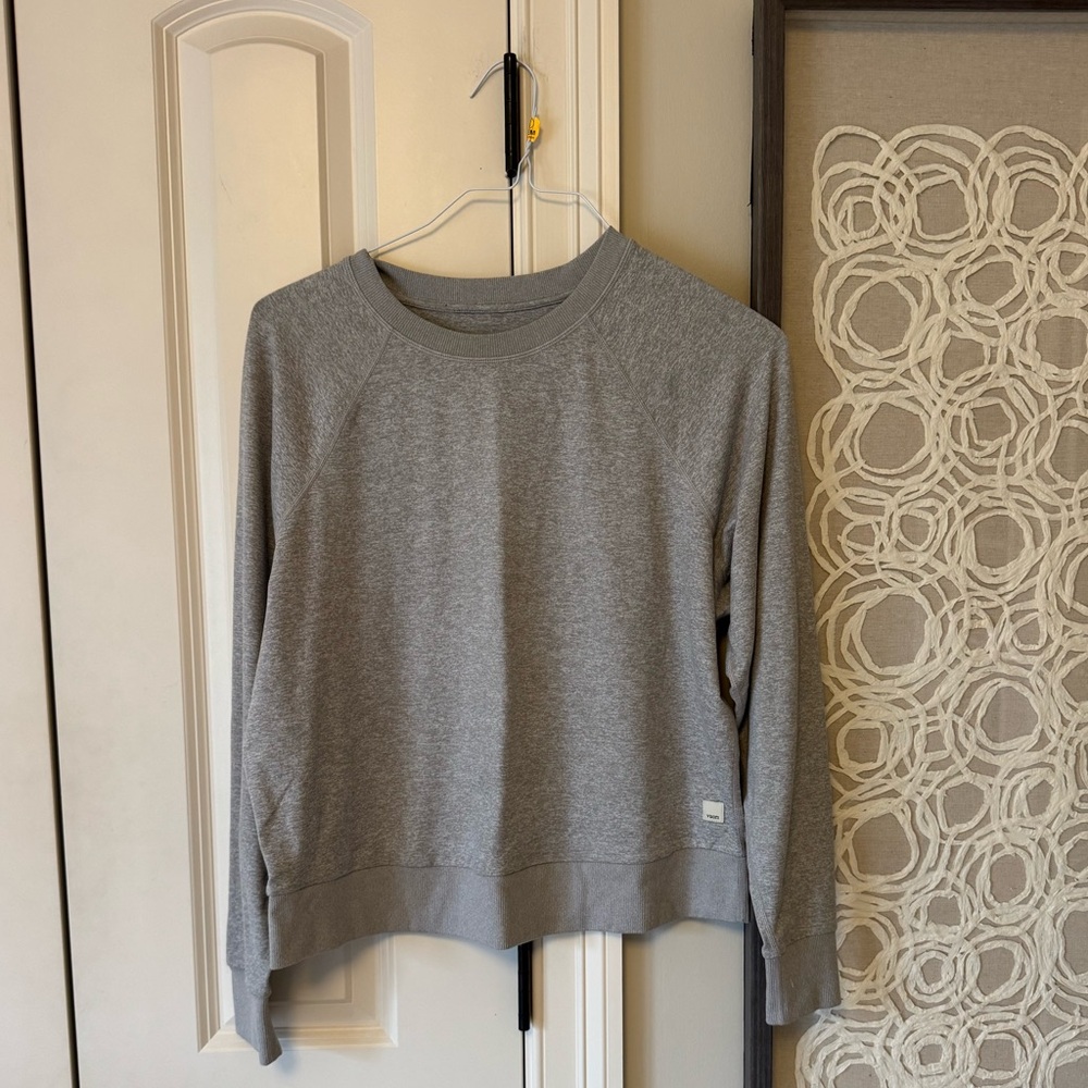 Vuori Long sleeve Halo Crew in Pale Grey Heather Size Small - Picture 2 of 4